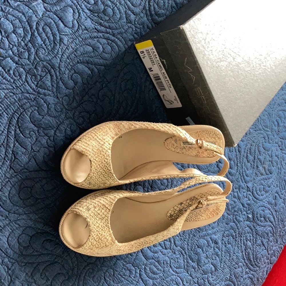 Via Spiga beige wedges